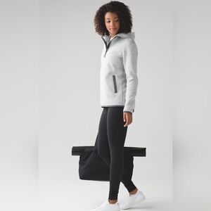 Lululemon Its Fleecing Cold Pullover Heathered White / Dark Carbon Size 12